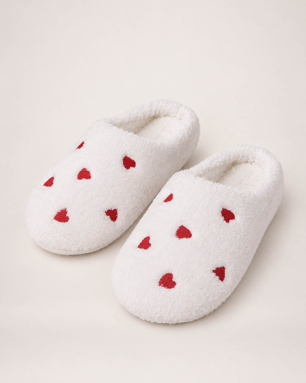 Heart Print Fluffy Slippers in White, product focused view