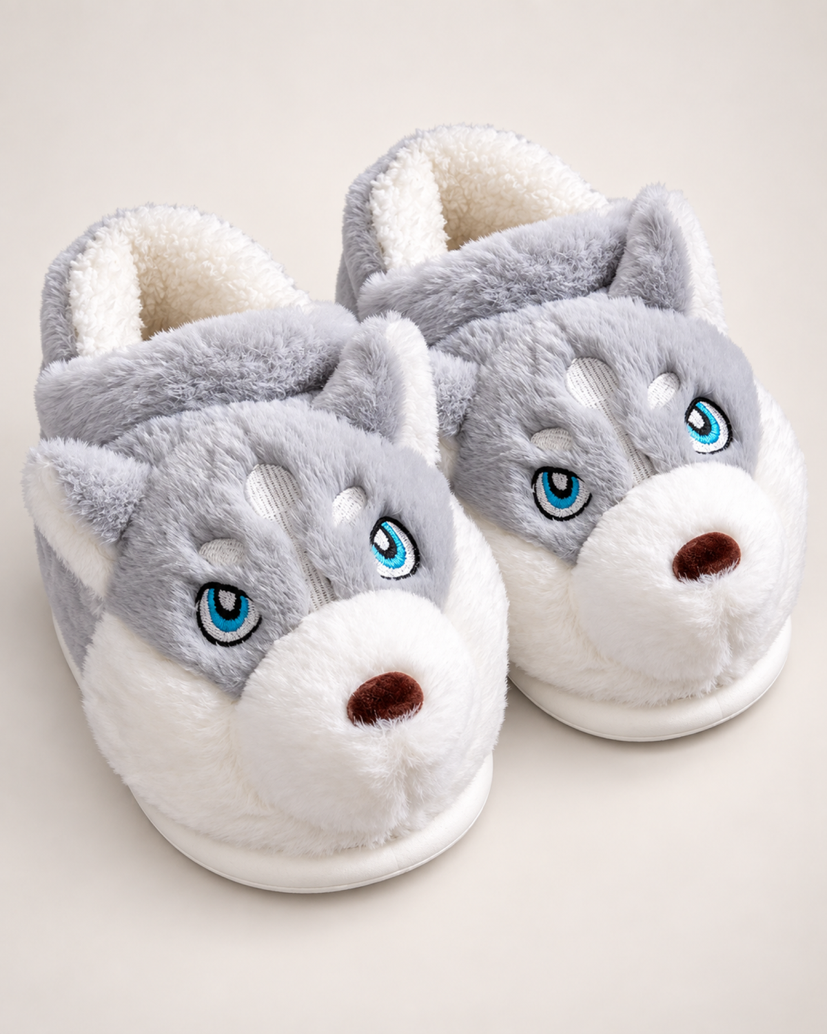 Husky Closed Back Slippers in Light Grey, close up view