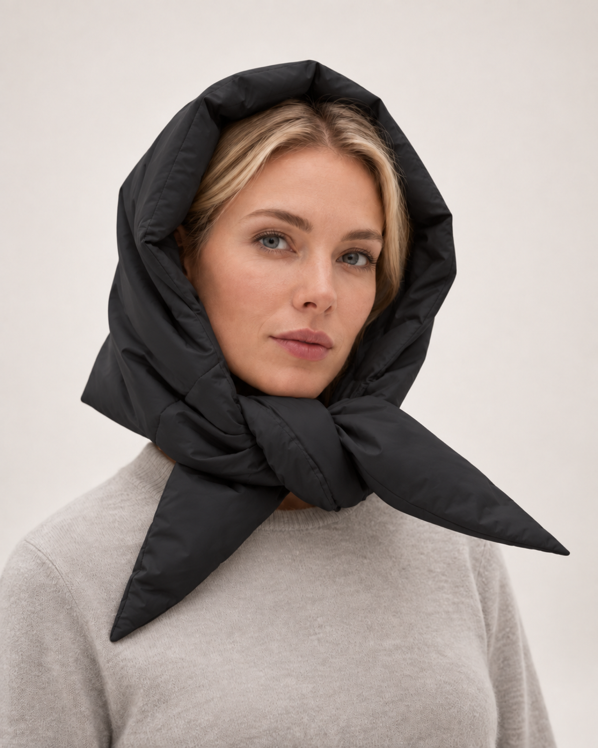 Women's Quilted Puffer Headscarf in Black