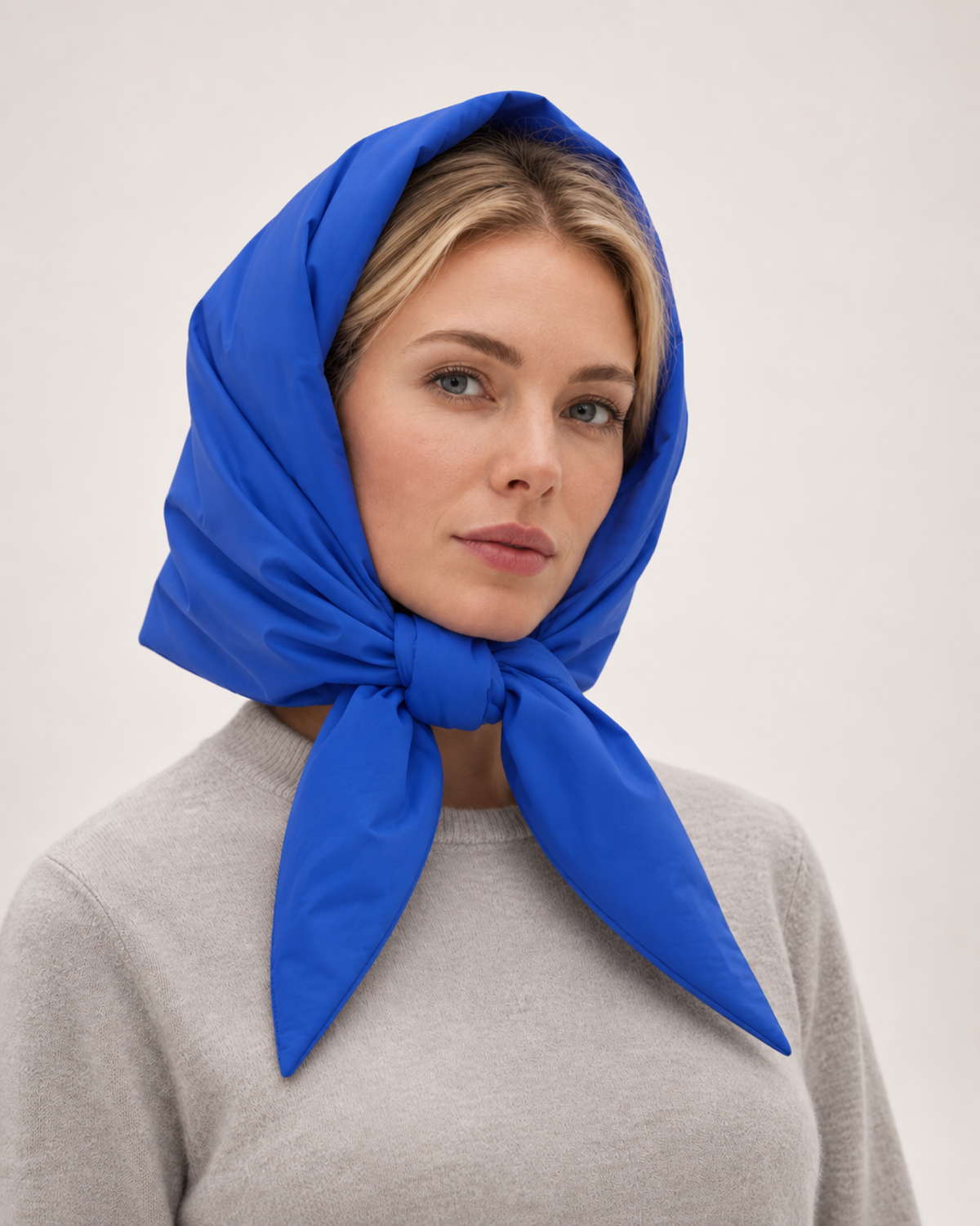 Women's Quilted Puffer Headscarf in Blue