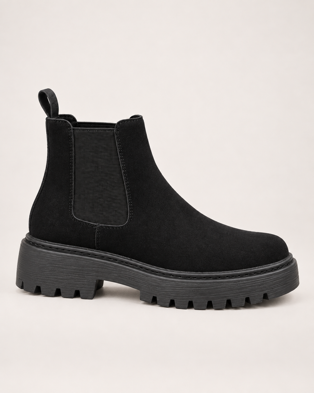 Women's Chelsea Boots – Chunky Platform Style, single side profile